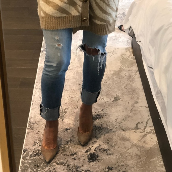 Authentic Stuart Weitzman  suede nude pump - Picture 3 of 7